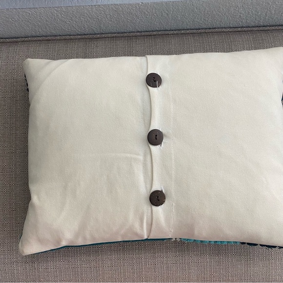 West Elm pillows multi-textured pillows sold as set of 2 - Picture 5 of 14